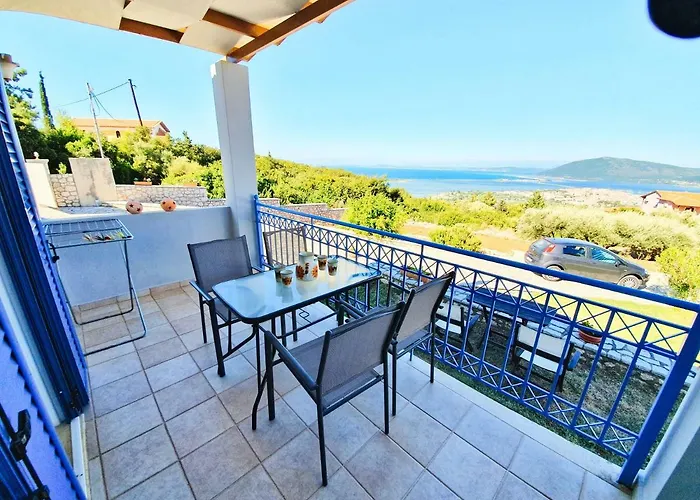 Willa Polikarpos Tsoukaládhes