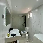 Polikarpos Villa Tsoukaladhes