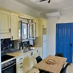 Villa Polikarpos Tsoukaladhes