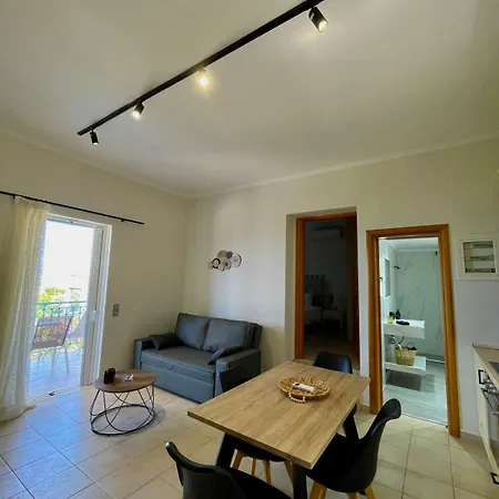 וילה Polikarpos *