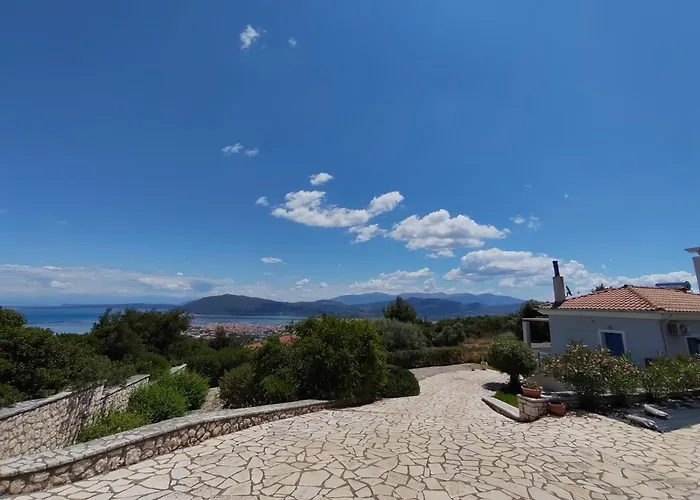 Polikarpos Villa Tsoukaládhes